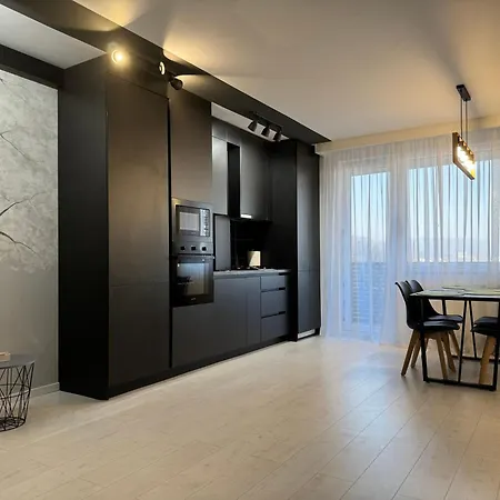 Black Apartamento *