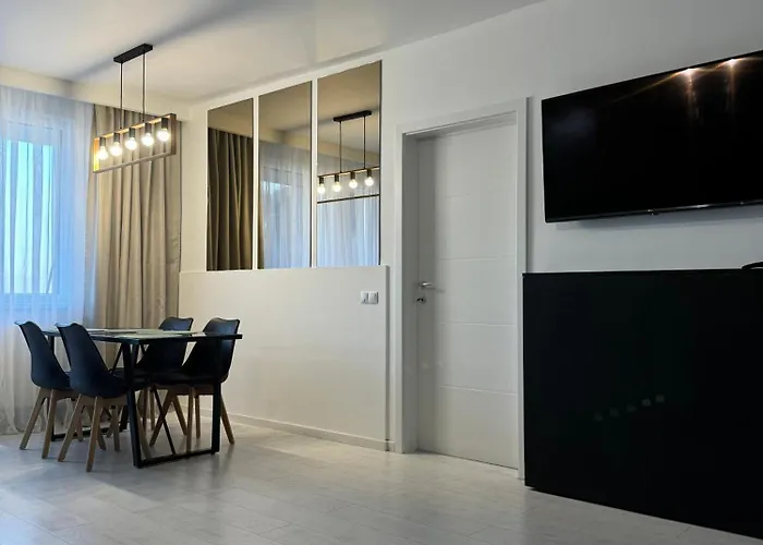 Black Apartament